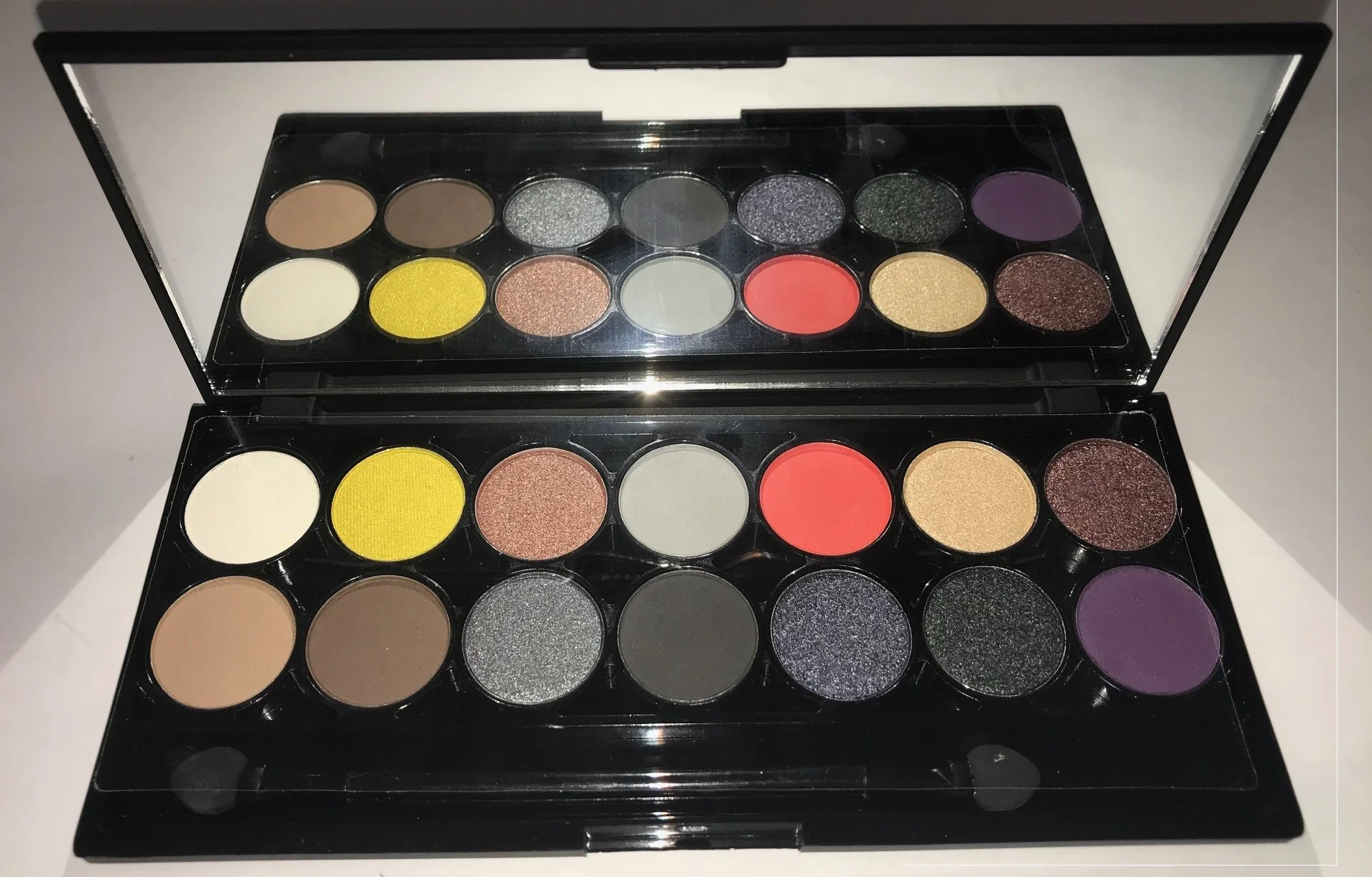Beauty Forever Eyeshadow Palette 14S - Image 8