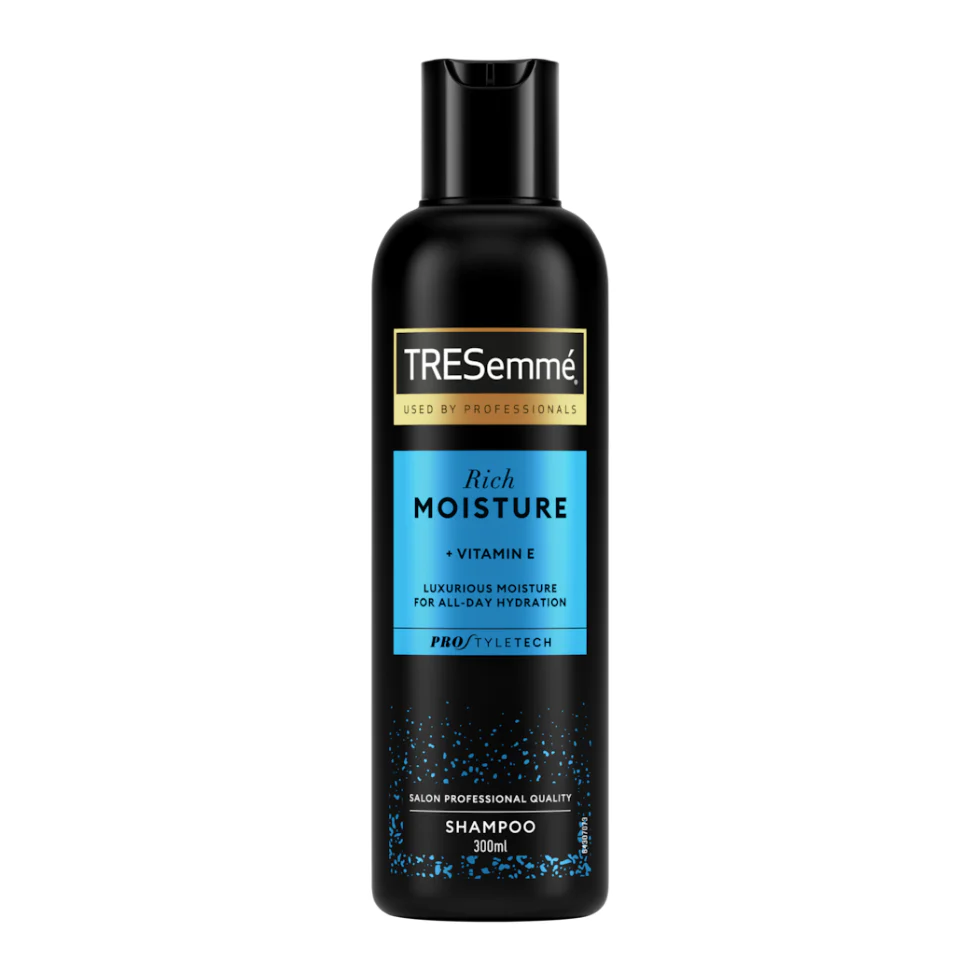TRESemmé Rich Moisture Shampoo 300ml | Hydrate & Repair Dry, Damaged Hair